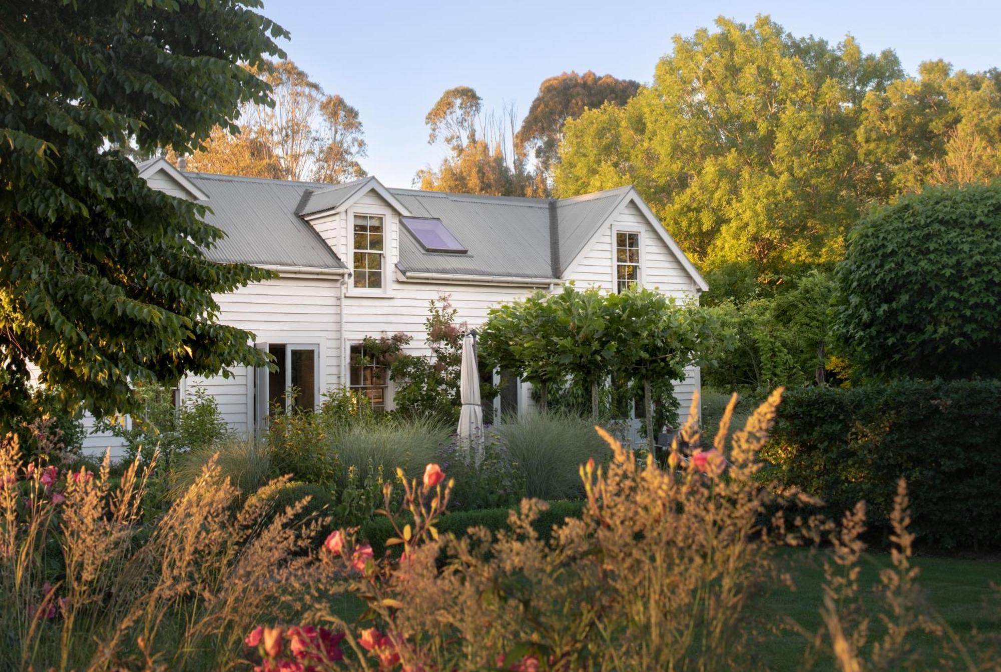 Ranginui Retreat Villa Masterton Exterior photo